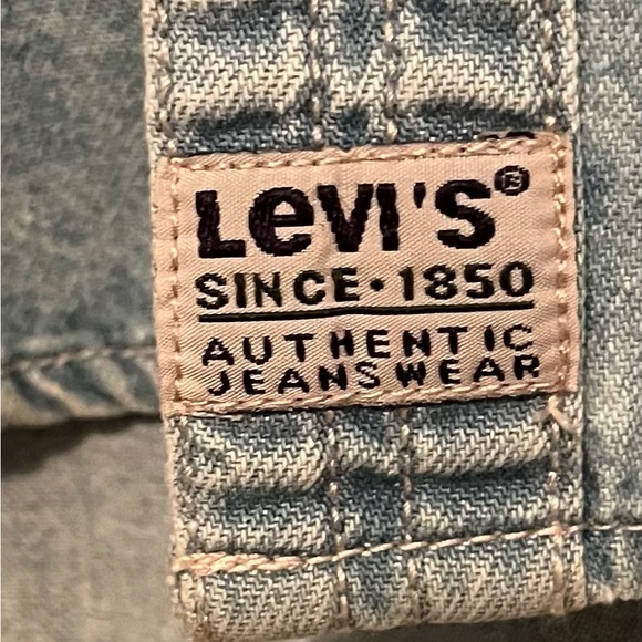 Vintage Levi’s Sleeveless Denim Shirt Vest Men’s Large Hong Kong Gray Tab - Picture 3 of 5